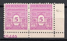 1944 5c France, Pair (Sc. 475, Mi. 639, Broken 'P', Corner Margin)